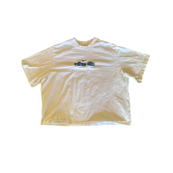 Nike SB Cropped Loose Fit XL Center Swoosh Embroidered White T-shirt - Picture 1 of 7